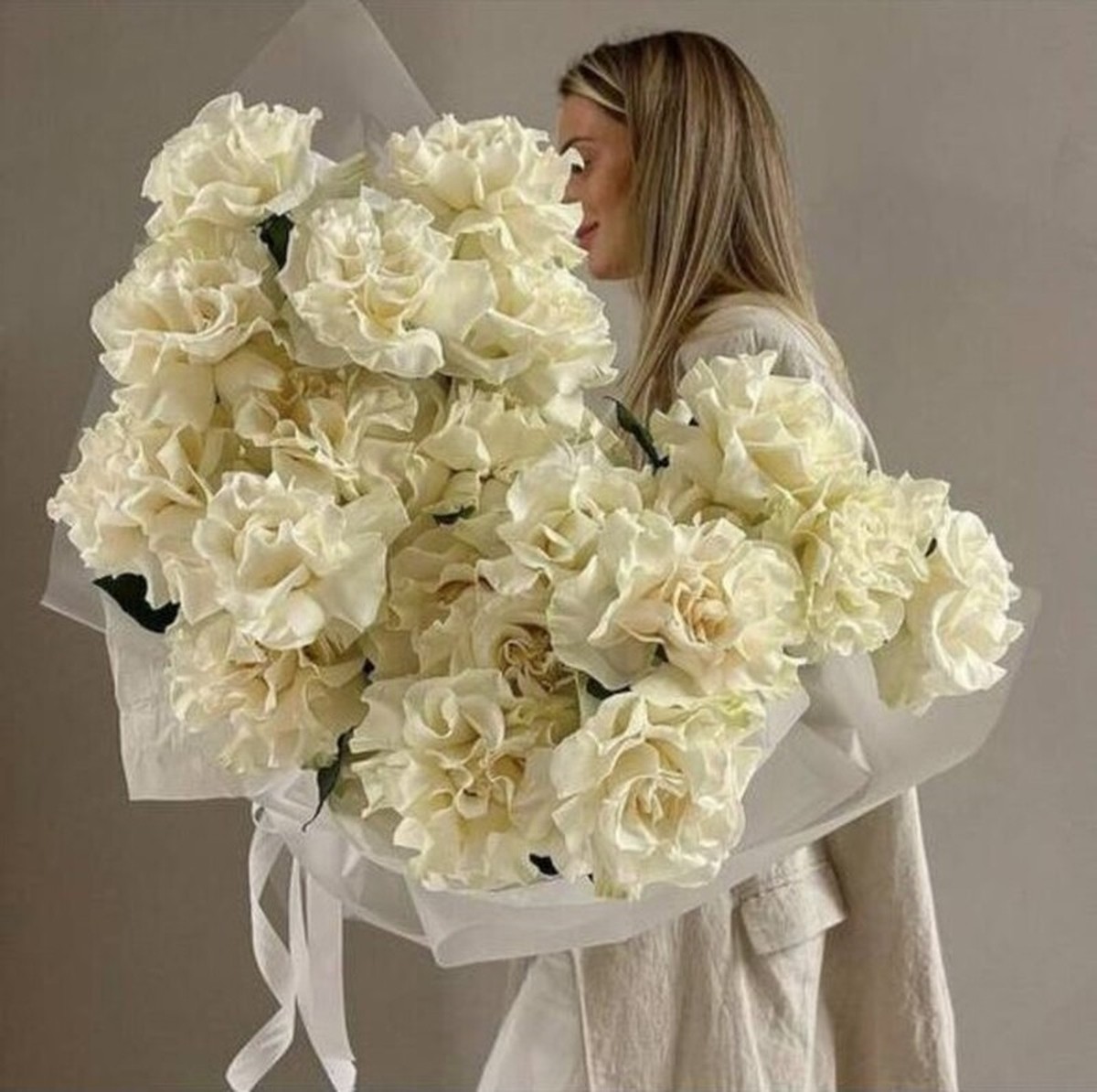 Co květinářka dělá každý den s růžemi, aby vydržely měsíc déle - image 1