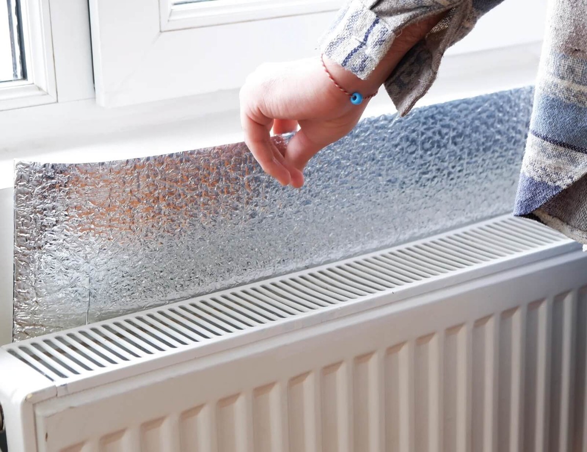 Hliníková fólie za radiátorem? Záhrada se vám poděkuje snížením účtů o 30 procent - image 1