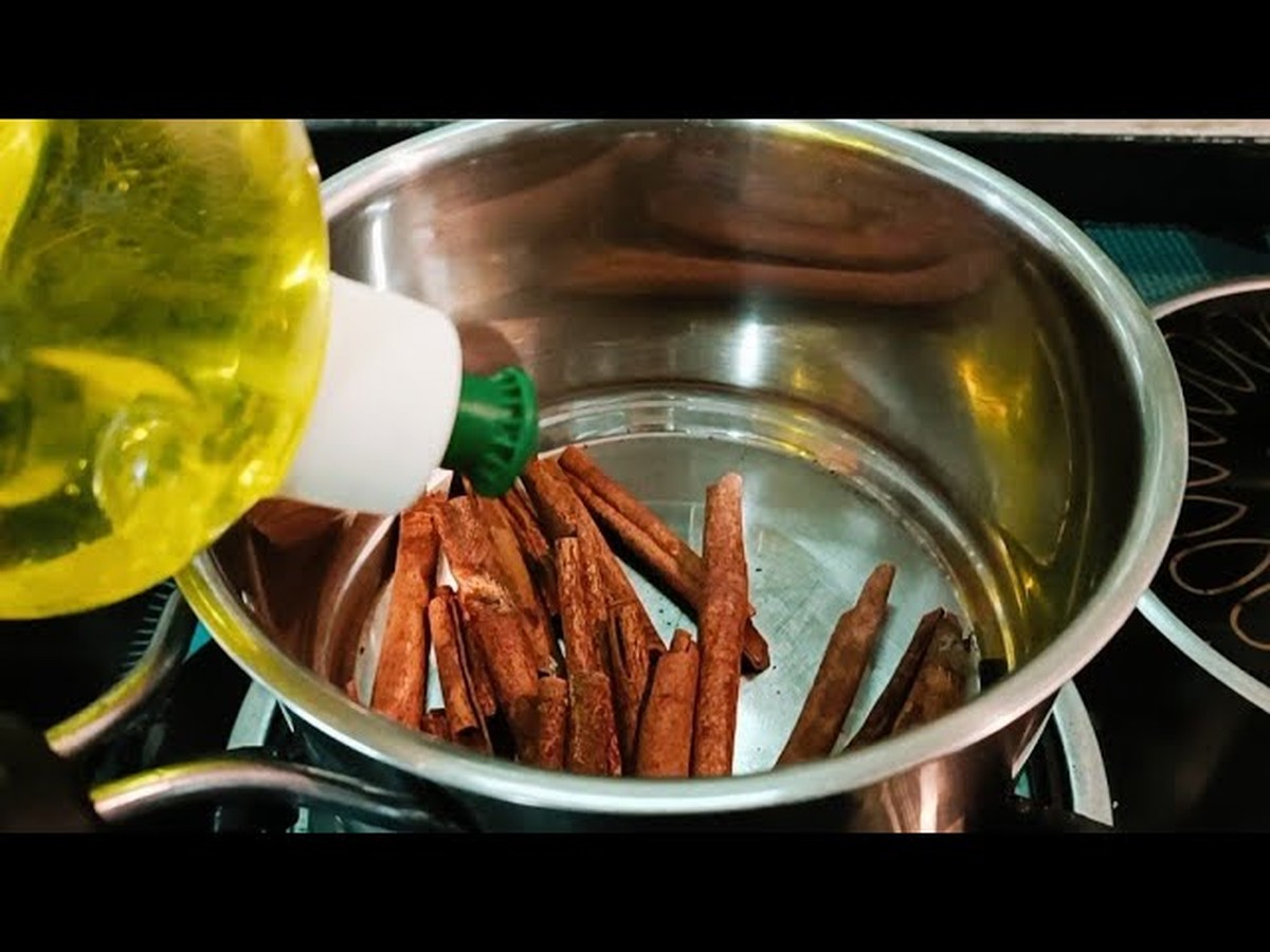 Skořice na cestě: starý trик místních zahradníků proti mouchám