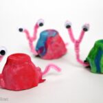 Papírové krabičky z vajec proti slimákům? Zahradnické husí pero