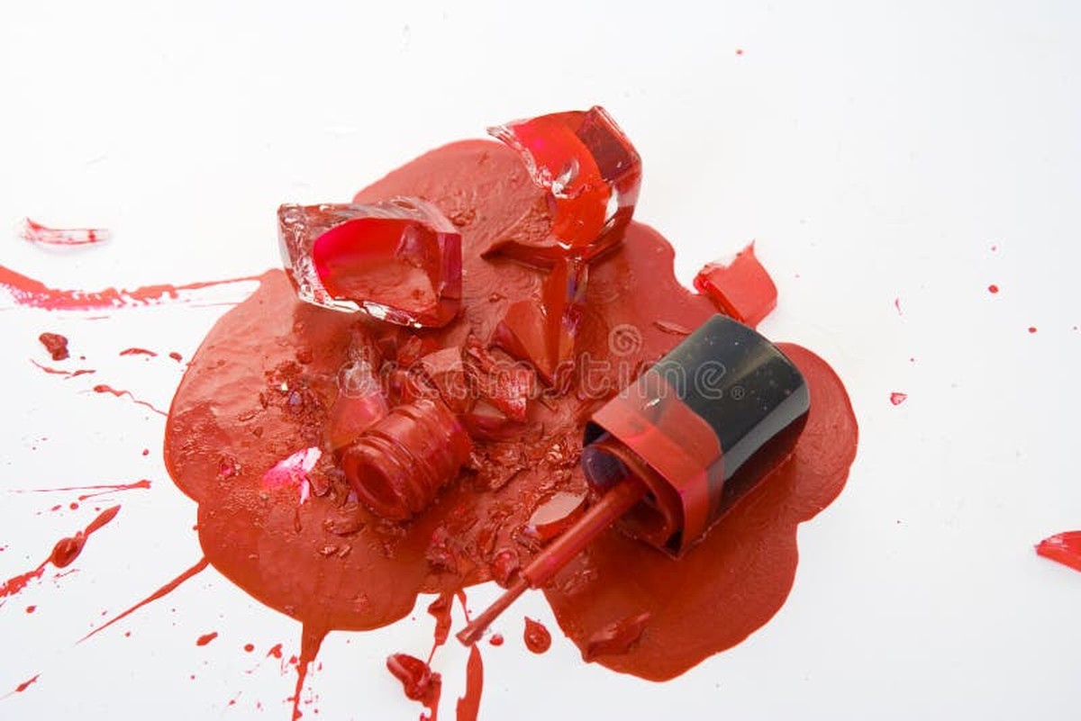 Rozbitý hřebík v květináči řeší drénáž levněji než systémy za tisícikorunu - image 2