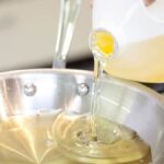 Zahradníci své sousedy varují: nikdy do záhonu tohle nepřidávejte