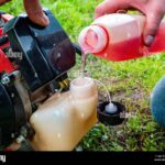 Petrolej na zahradní nářadí: jednoduchý trik proti rezivění na zimu